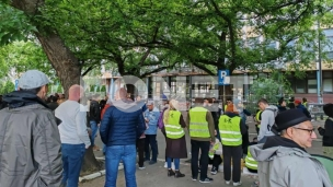Nastavljena blokada suda